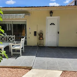 Maison Jardin Et Parking Gratuit - 10 Min De L'aeroport - Metro 14 - Arrivee Autonome Appartement